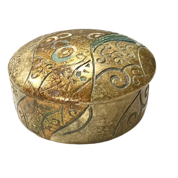 Decorative Ceramic Round Trinket Box Jar Aged Gold Green Ornate Ring Dish 5” - Picture 1 of 5